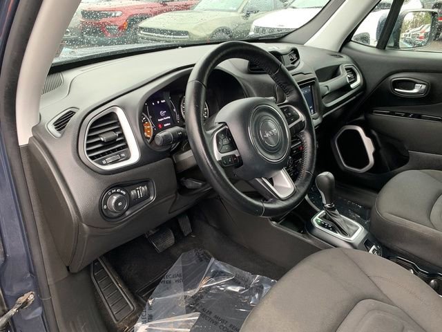Used 2020 Jeep Renegade Latitude w/ Cold Weather Group AWD/4WD image 20