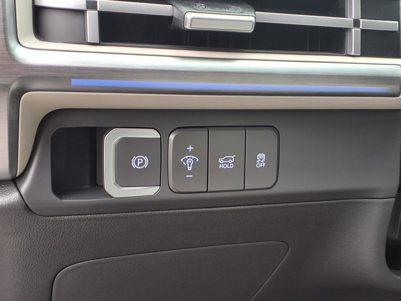 Used 2025 Hyundai Santa Fe Calligraphy AWD/4WD image 24