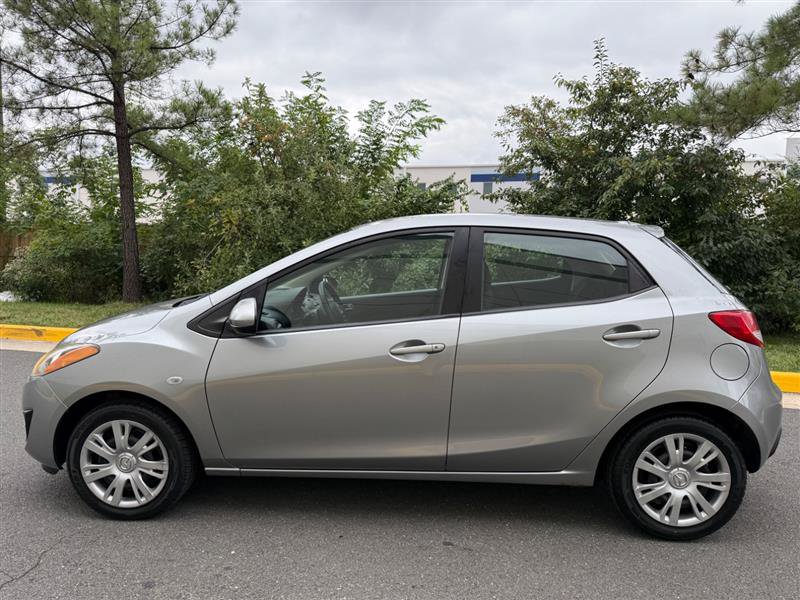 Used 2012 MAZDA MAZDA2 Sport FWD image 7