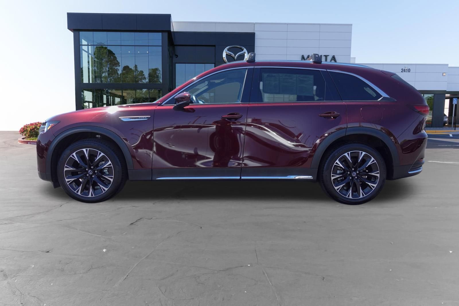Certified 2024 MAZDA CX-90 Plug-In Hybrid w/ Premium Plus AWD/4WD image 8