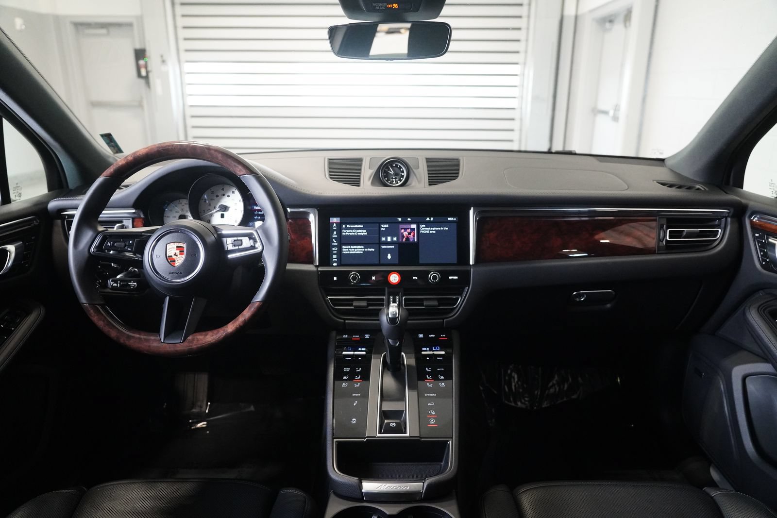 Used 2024 Porsche Macan S AWD/4WD image 14