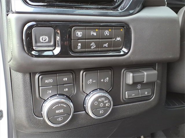 New 2026 GMC Yukon XL AT4 Ultimate image 22