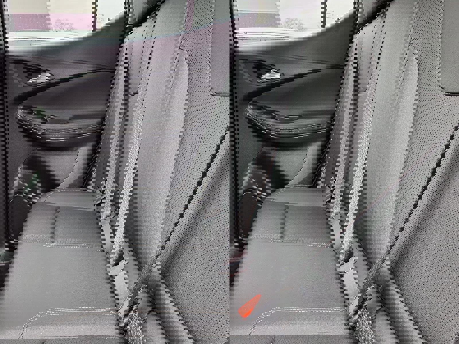 Used 2024 Buick Encore GX Sport Touring image 6