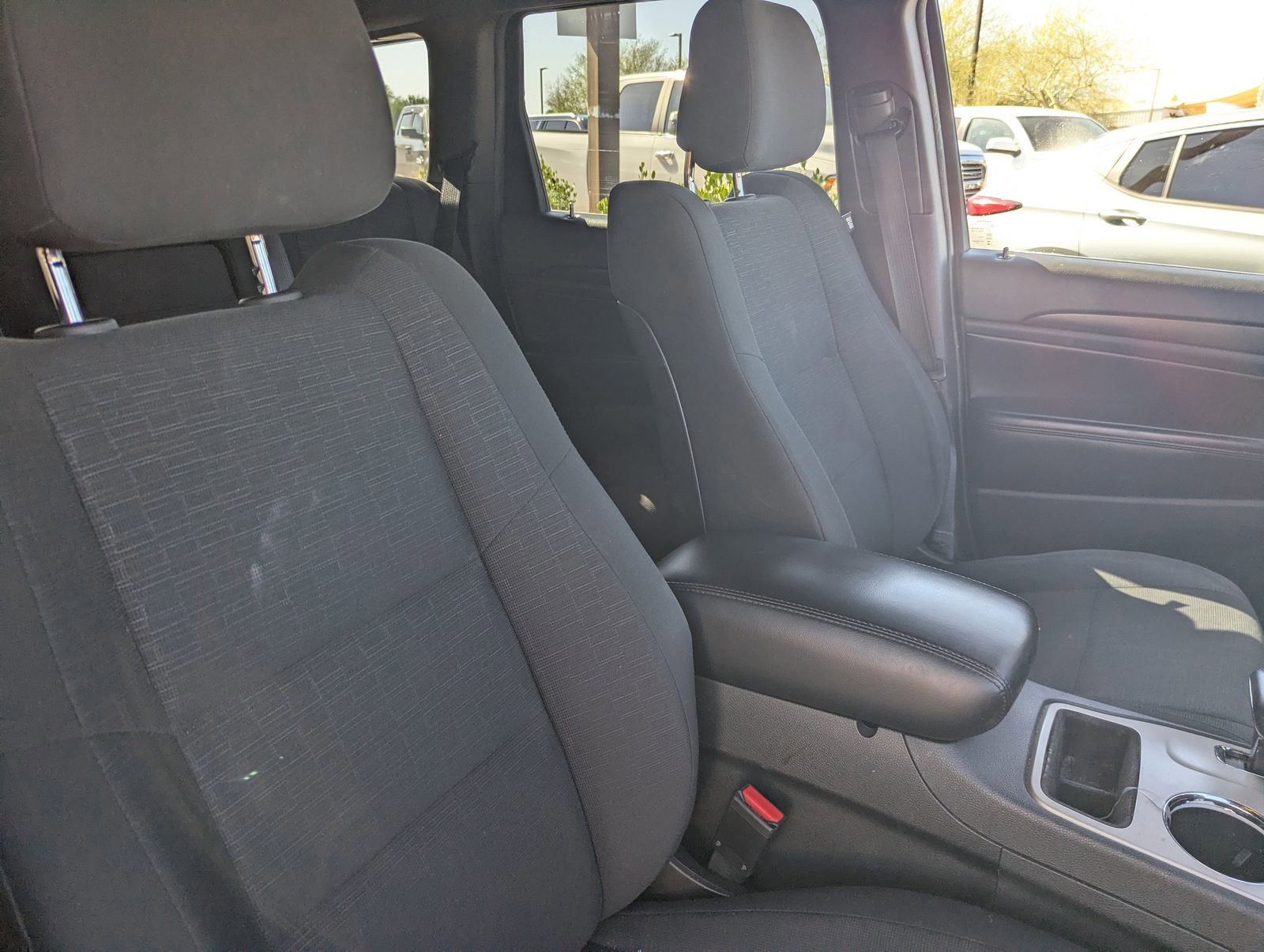 Used 2014 Jeep Grand Cherokee Laredo w/ Quick Order Package 23E AWD/4WD image 6