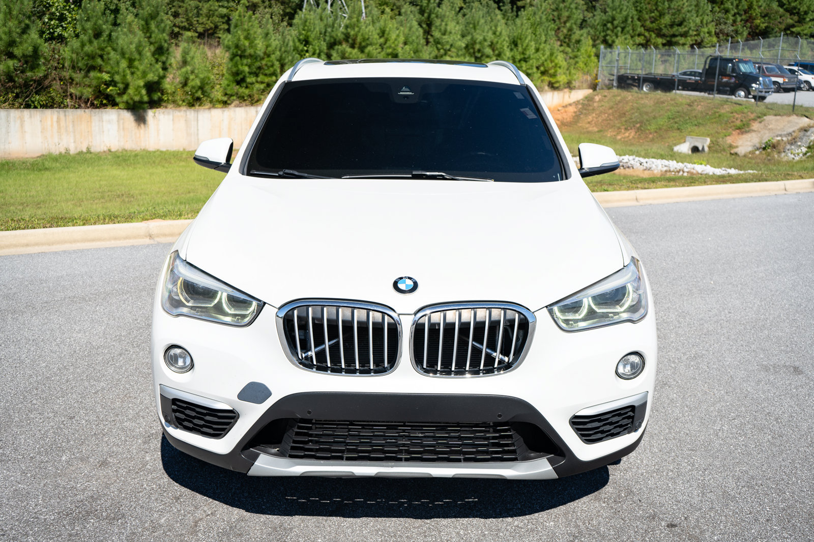 Used 2019 BMW X1 xDrive28i w/ Convenience Package AWD/4WD image 2