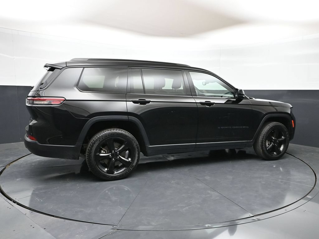 Used 2022 Jeep Grand Cherokee L Laredo AWD/4WD image 26