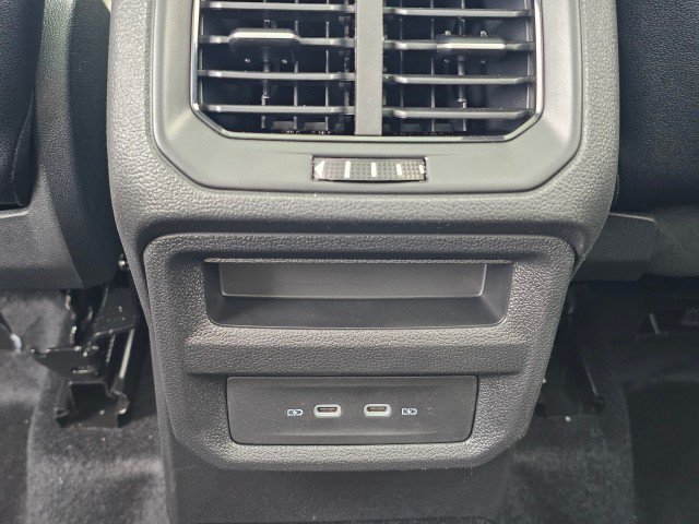 New 2027 Volkswagen Taos SE AWD/4WD image 22