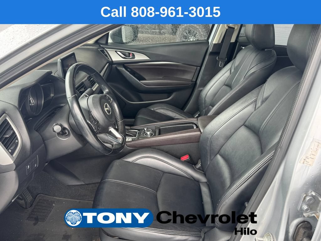 Used 2017 MAZDA MAZDA3 Touring FWD image 10