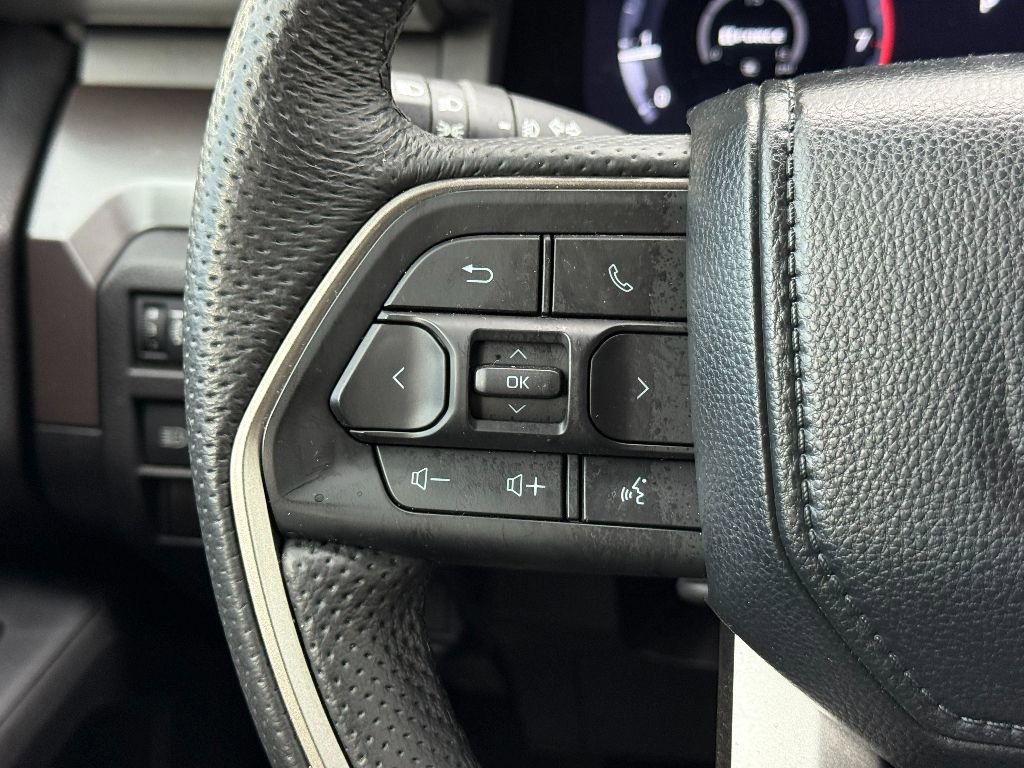 Used 2024 Toyota Tacoma TRD Off-Road image 33