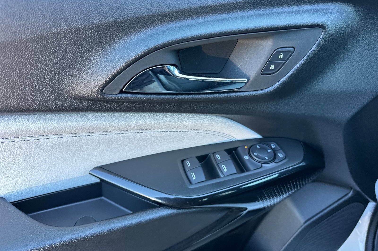 New 2026 Chevrolet Trax LT w/ LT Convenience Package image 11