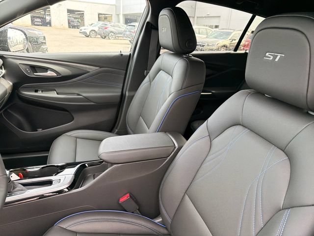 New 2026 Buick Envista Sport Touring w/ Convenience I Package FWD image 19