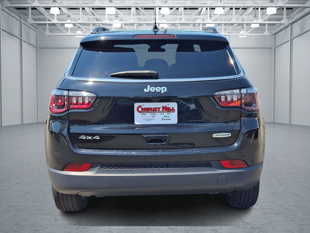 Used 2023 Jeep Compass Latitude AWD/4WD image 8