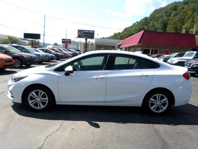 Used 2018 Chevrolet Cruze LT w/ Convenience Package image 9