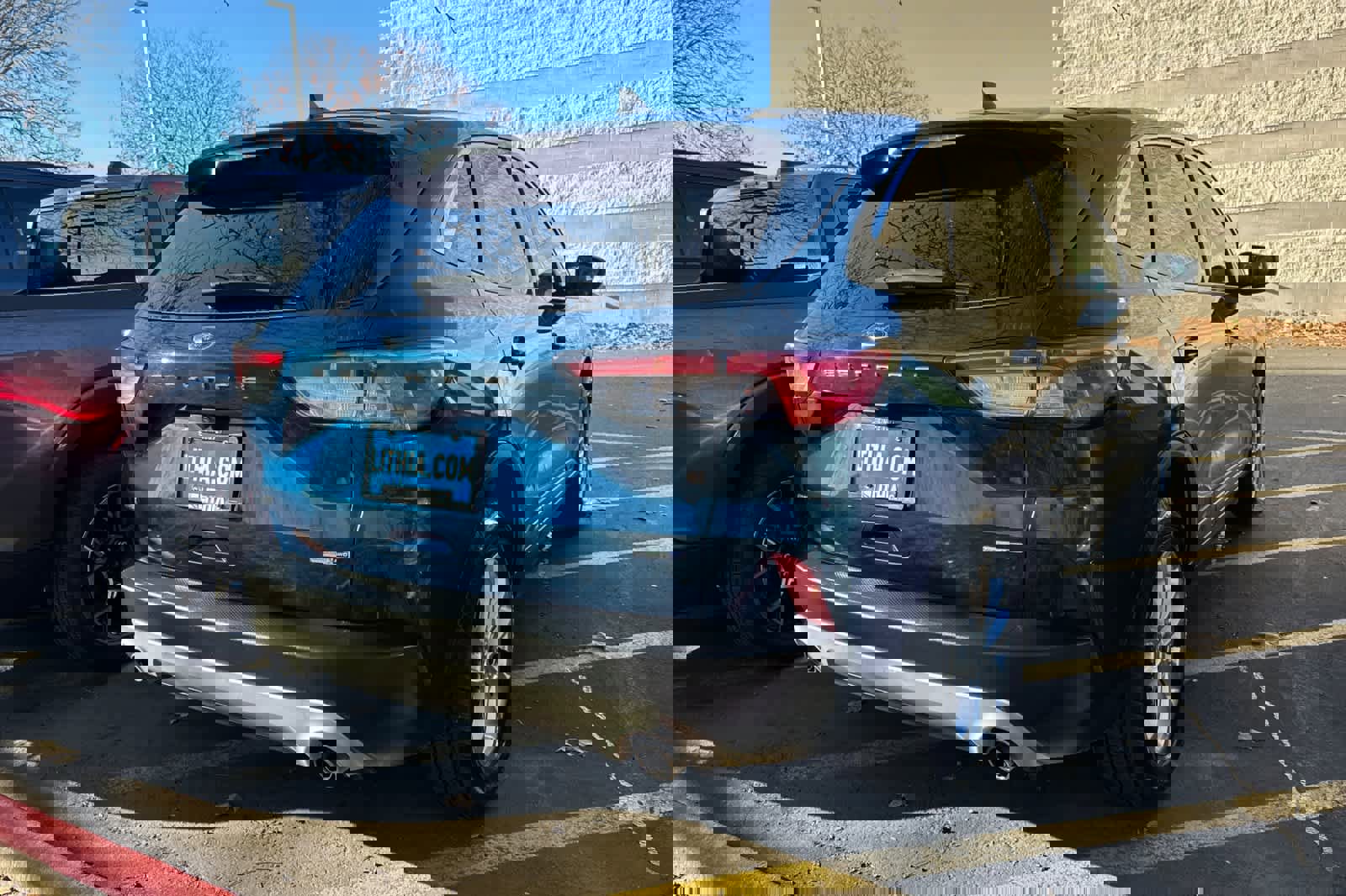 Certified 2020 Ford Escape SE image 2