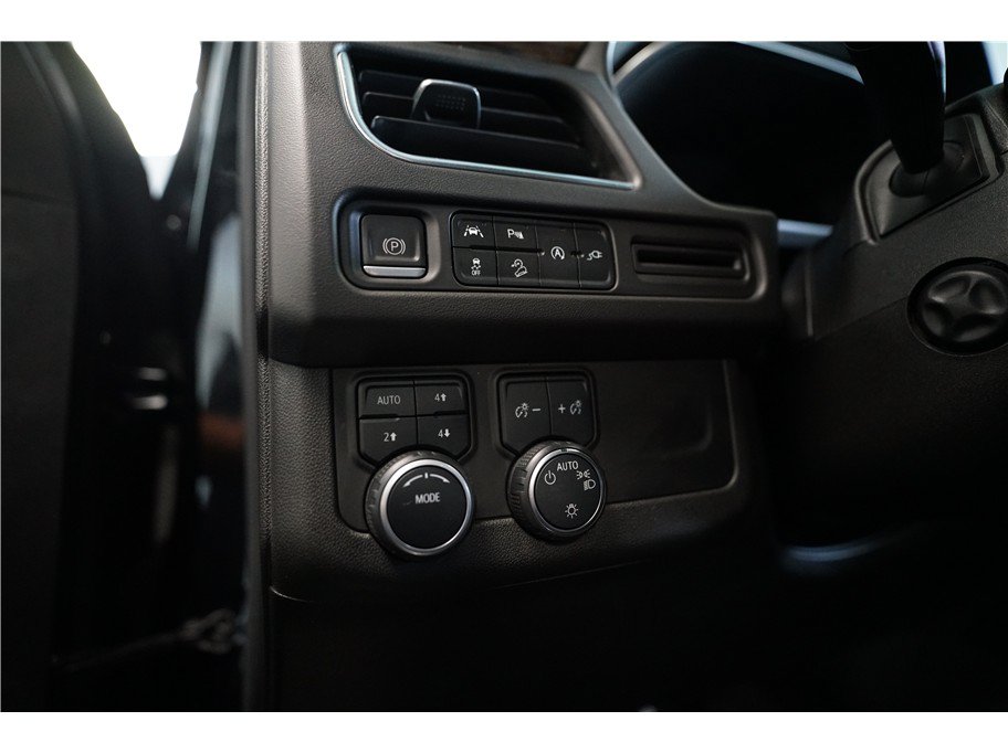 Used 2022 Chevrolet Tahoe Premier AWD/4WD image 19