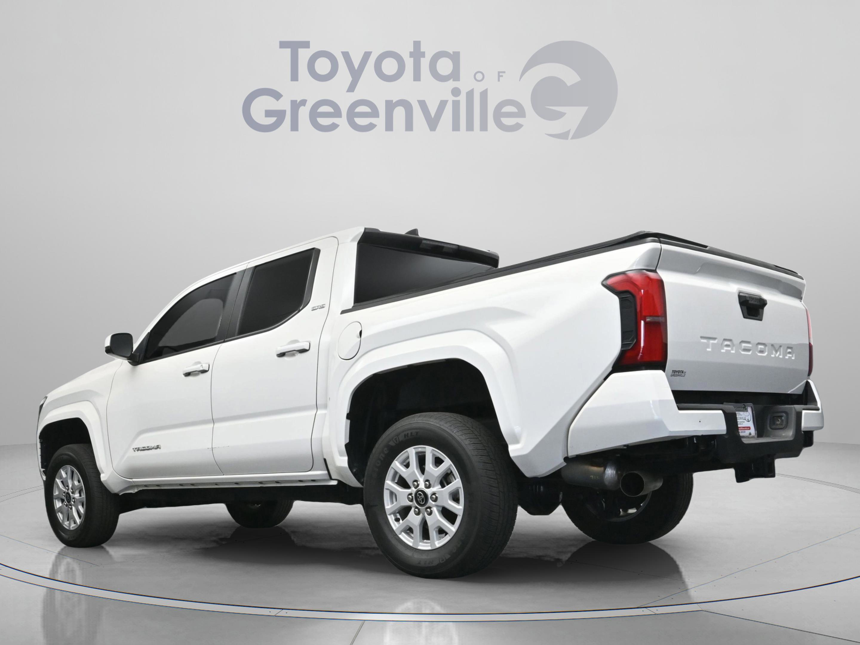 Used 2024 Toyota Tacoma SR5 image 8