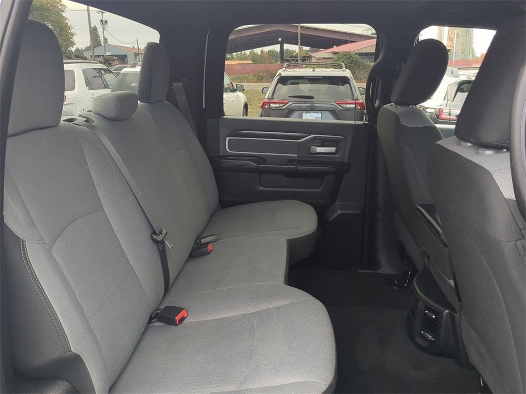 Used 2021 RAM 2500 Big Horn image 27
