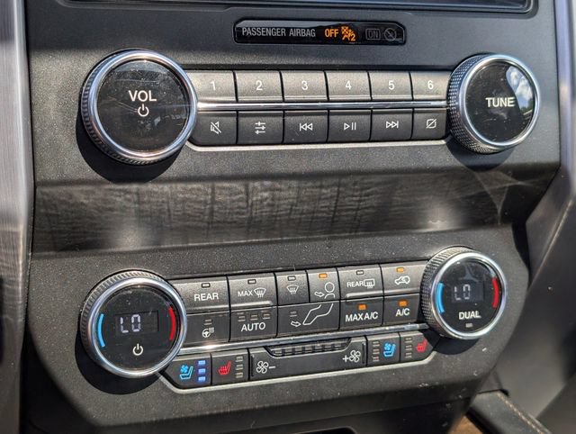 Used 2019 Ford Expedition Platinum RWD image 18