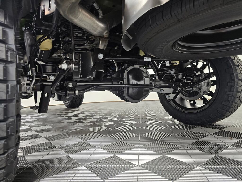 New 2025 Jeep Gladiator Sport image 17