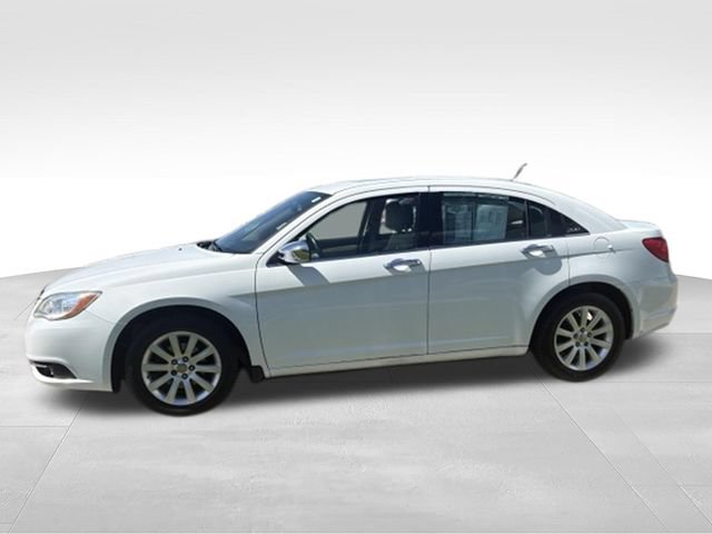 Used 2014 Chrysler 200 Limited w/ Sun/Sound Group FWD image 13