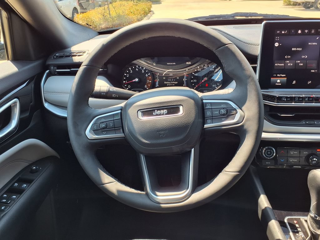 Used 2024 Jeep Compass Limited AWD/4WD image 20