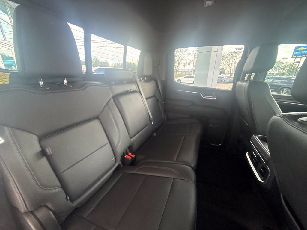 Used 2022 GMC Sierra 1500 SLT w/ SLT Premium Plus Package AWD/4WD image 40