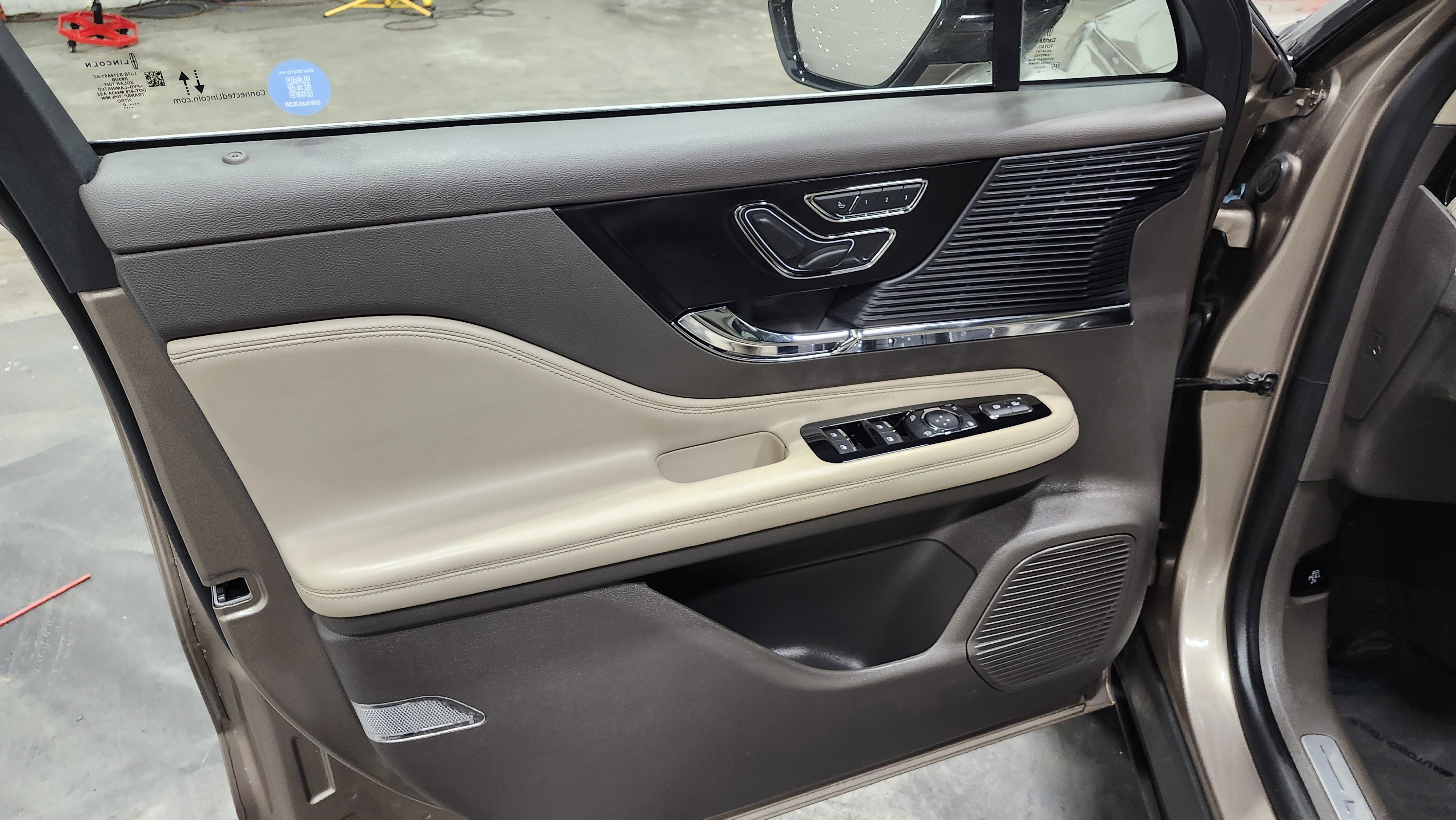 Used 2020 Lincoln Corsair FWD image 26