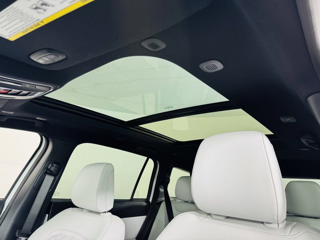 New 2026 Jeep Cherokee Overland w/ Advanced Pro Tech Group image 23