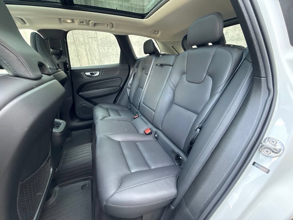 Used 2024 Volvo XC60 B5 Plus w/ Protection Package Premier AWD/4WD image 20
