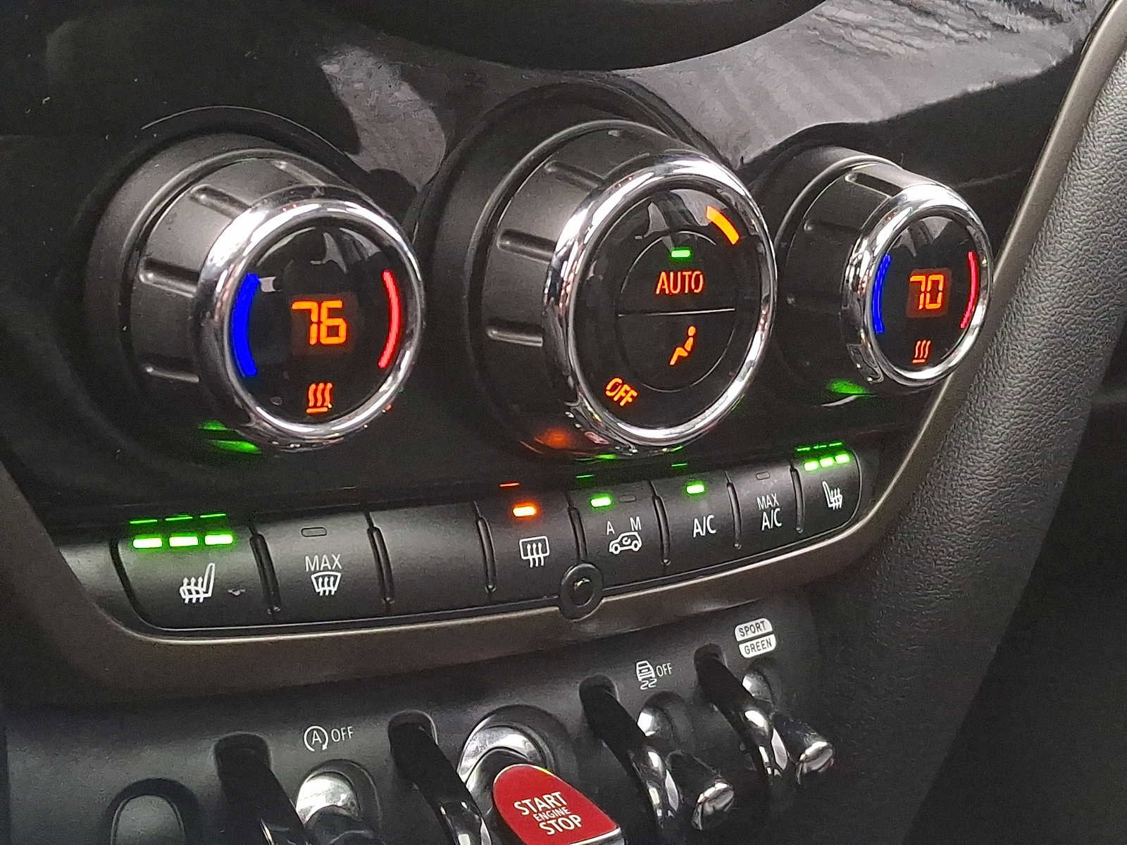 Used 2019 MINI Cooper Countryman S w/ Premium Package image 13