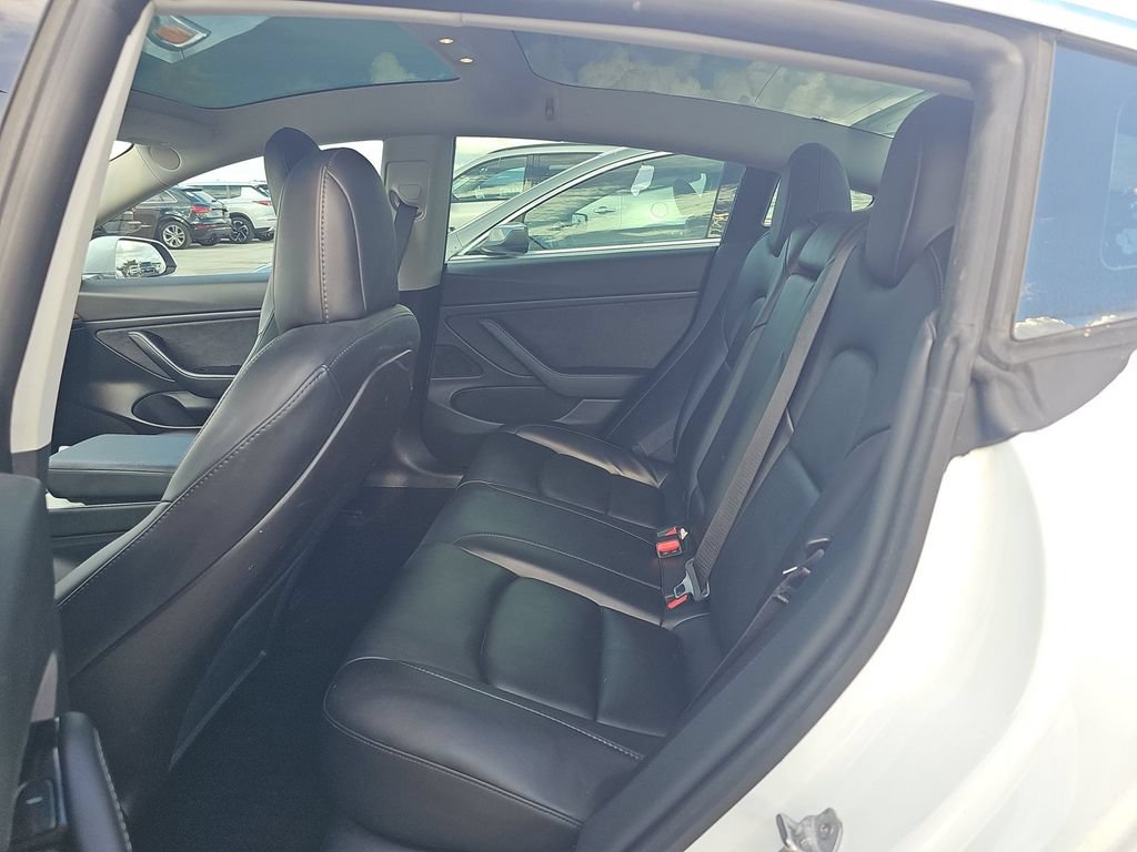 Used 2020 Tesla Model 3 Long Range AWD/4WD image 4