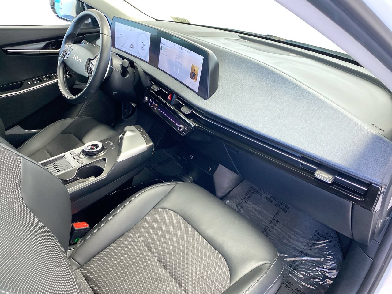 Certified 2024 Kia EV6 Light RWD image 29