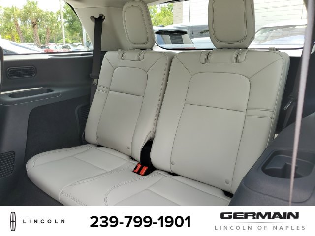 New 2026 Lincoln Aviator AWD image 20