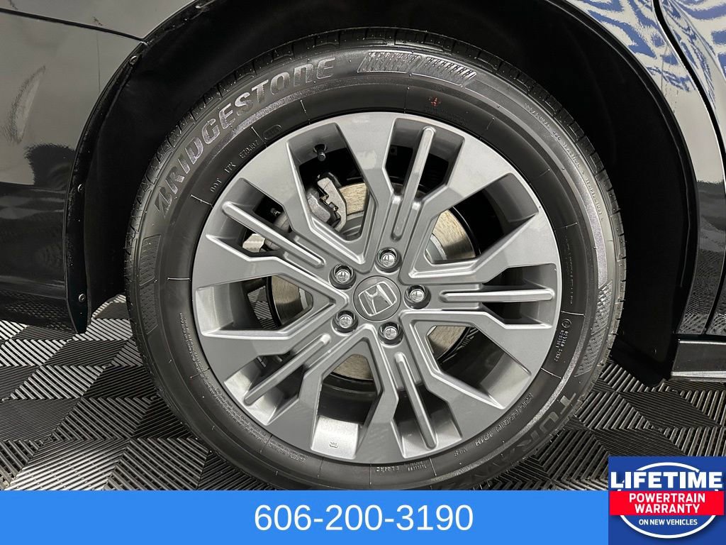 New 2026 Honda Odyssey Touring image 10