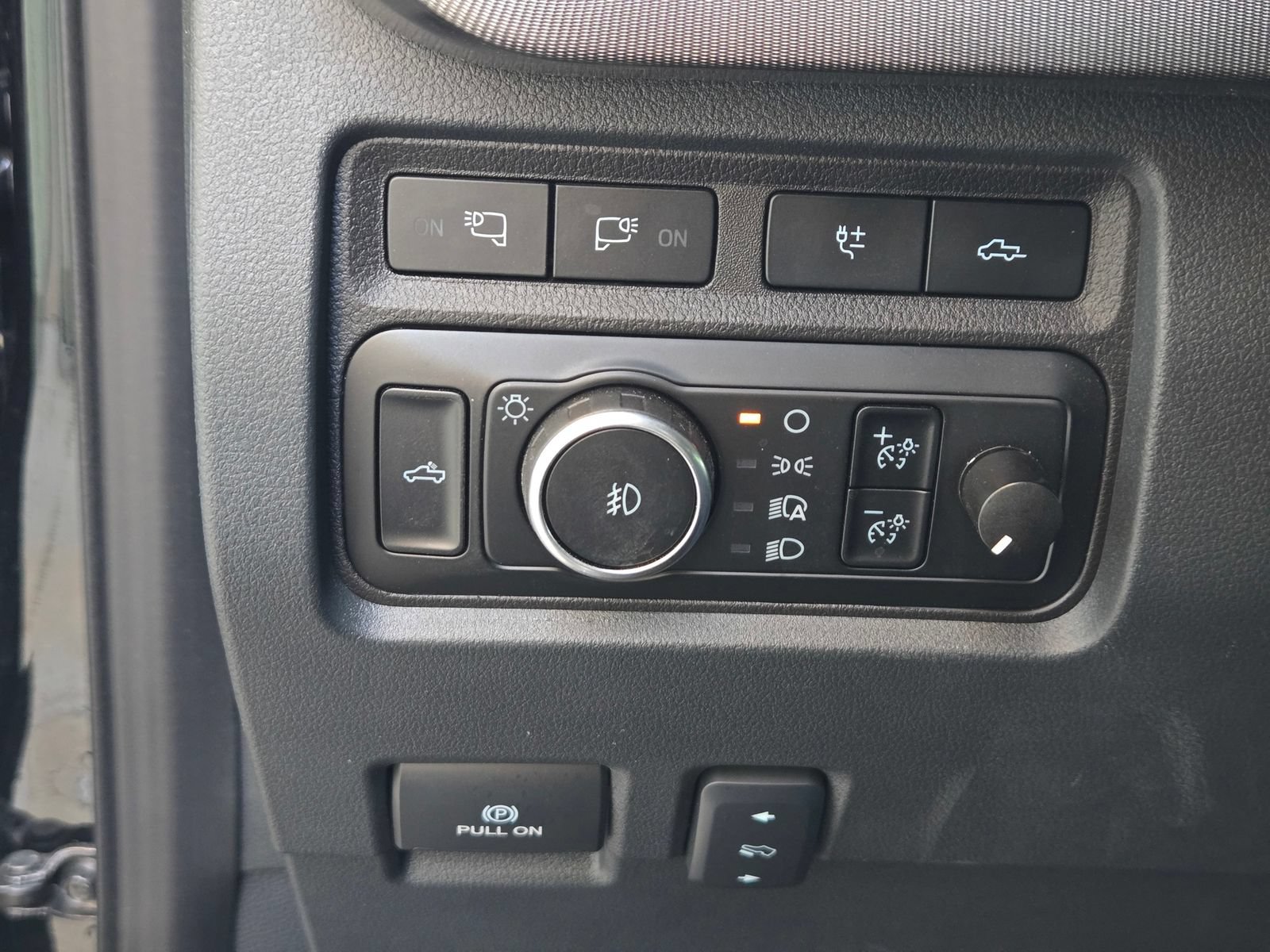 Used 2024 Ford F250 Platinum AWD/4WD image 24