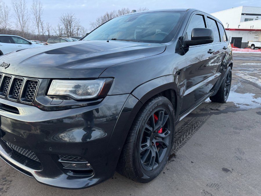 Used 2015 Jeep Grand Cherokee SRT w/ Luxury Group II image 9
