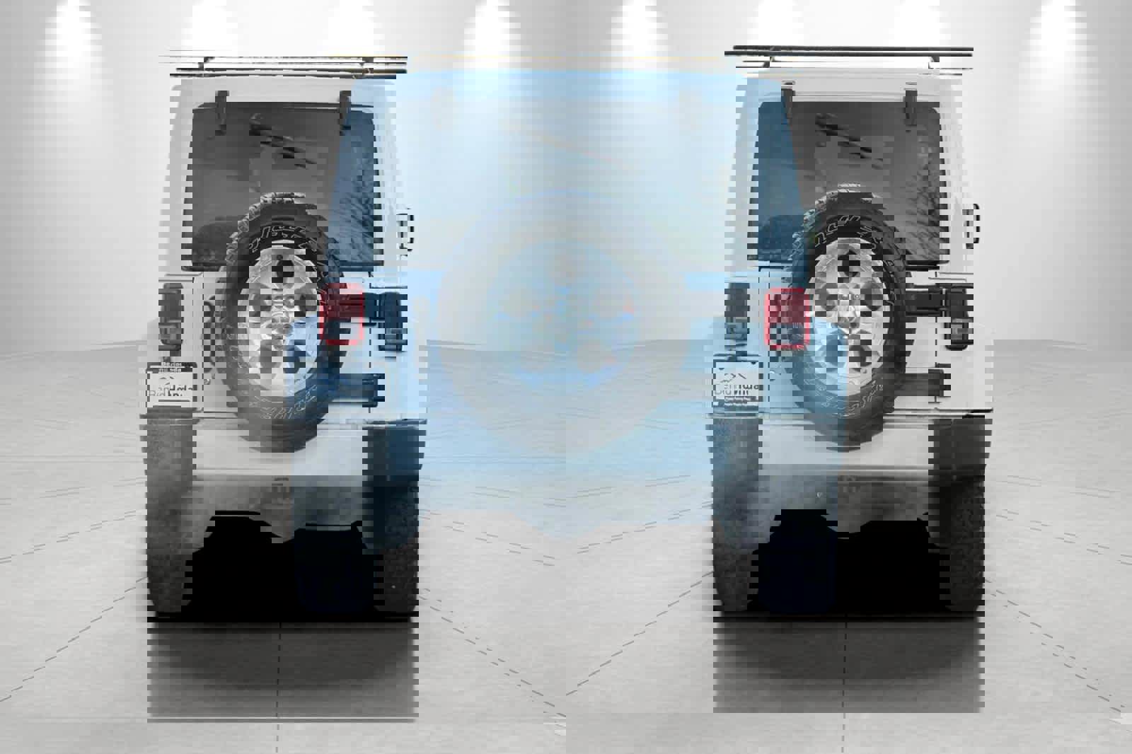 Used 2014 Jeep Wrangler Unlimited Sahara w/ Connectivity Group image 7