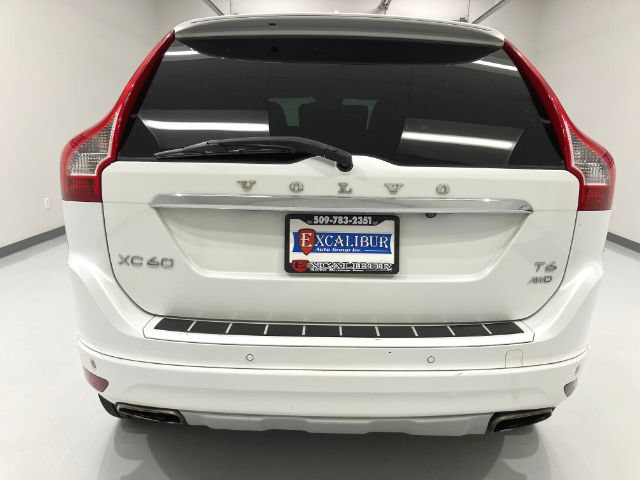 Used 2017 Volvo XC60 T6 Inscription w/ Protection Package AWD/4WD image 16