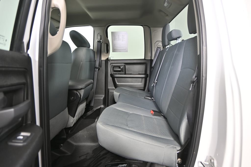 Used 2019 RAM 1500 Express w/ Express Value Package AWD/4WD image 17