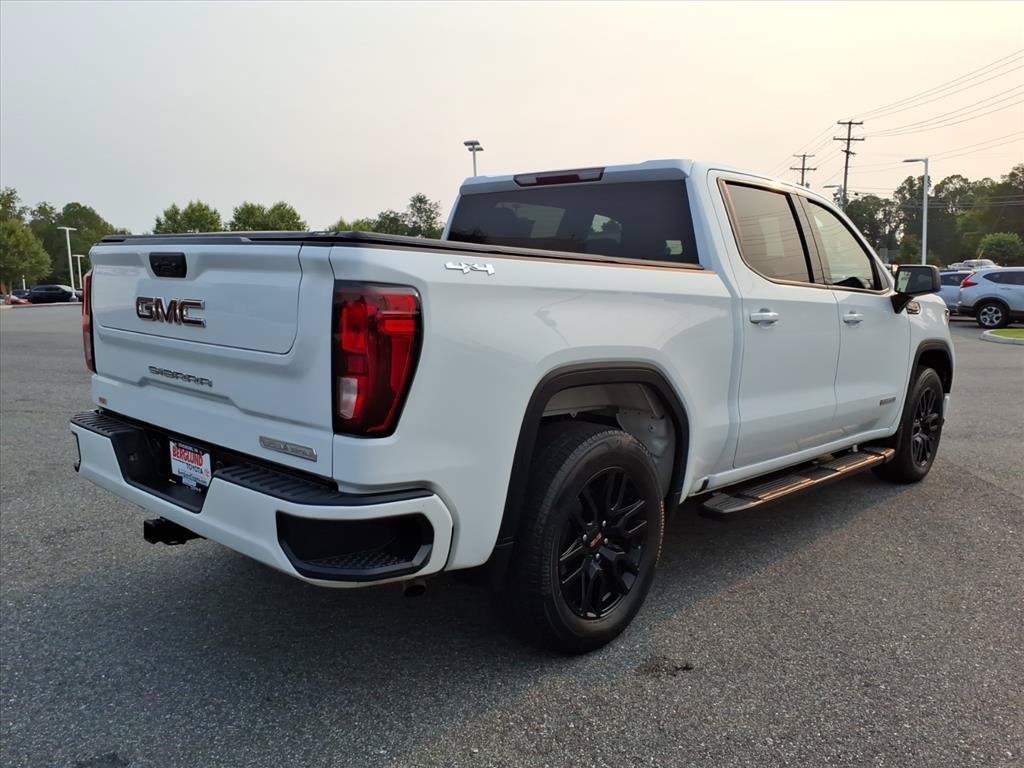 Used 2022 GMC Sierra 1500 Elevation w/ LPO, Elevation Black Package AWD/4WD image 4