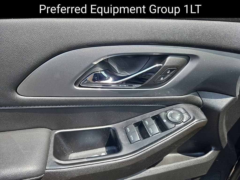 Certified 2023 Chevrolet Traverse LT FWD image 13