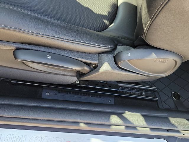 Used 2014 MINI Cooper S FWD image 14