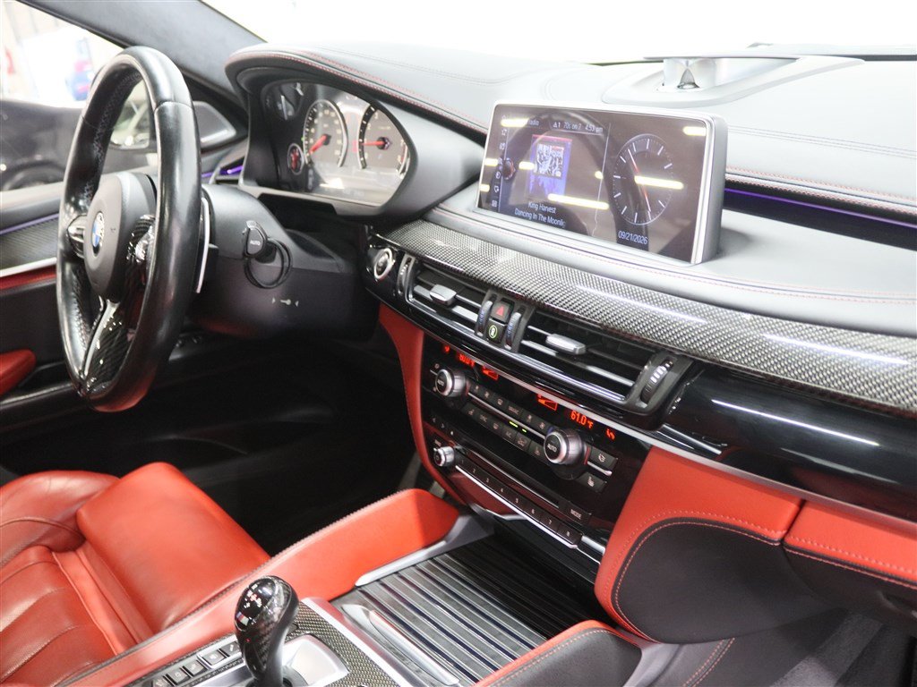 Used 2017 BMW X6 M AWD/4WD image 28