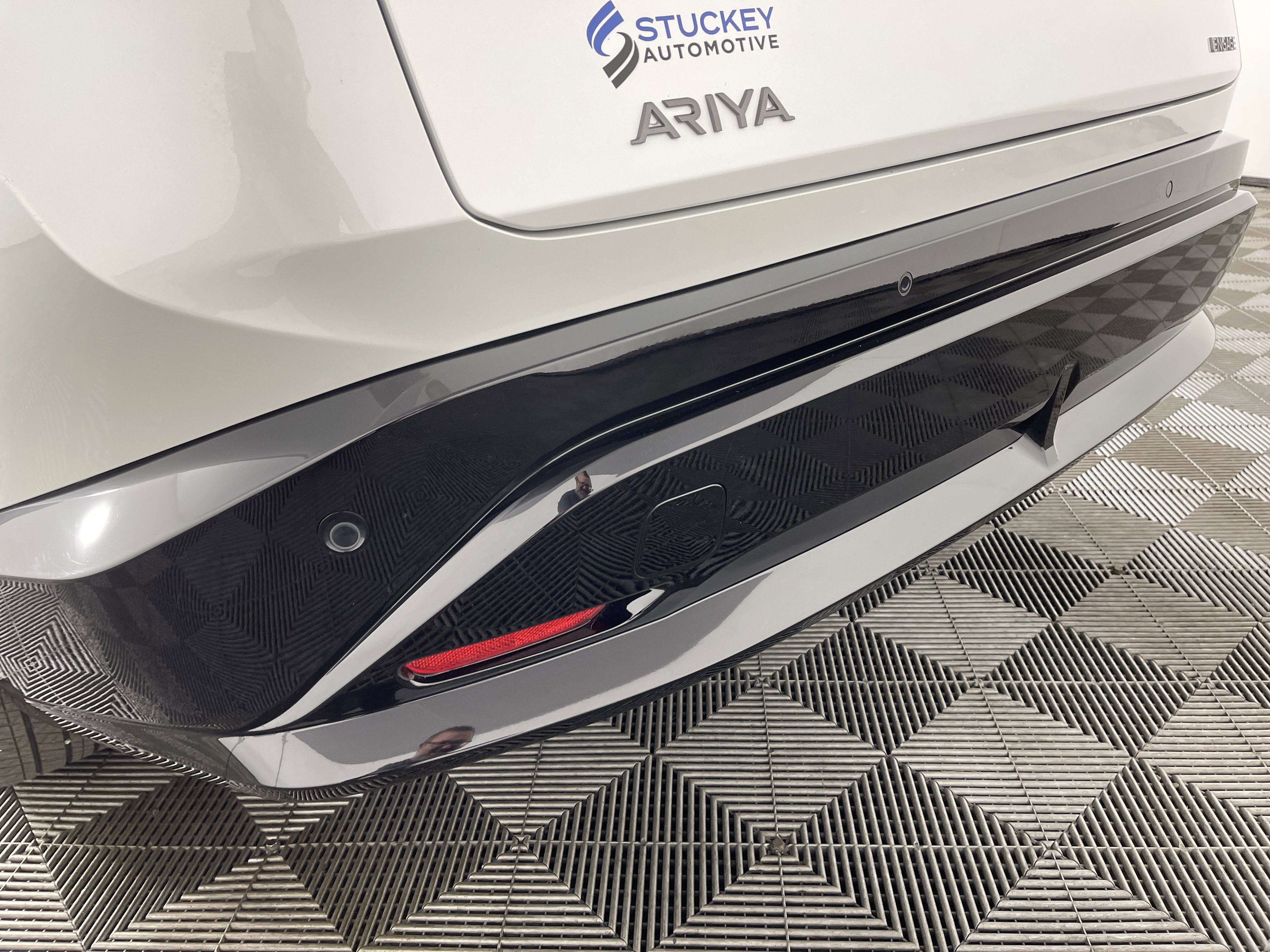 Used 2023 Nissan Ariya FWD image 6