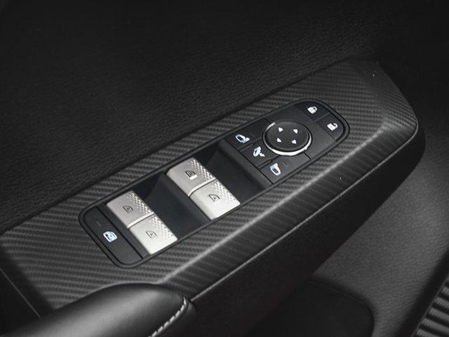 New 2025 Mitsubishi Outlander SE image 9