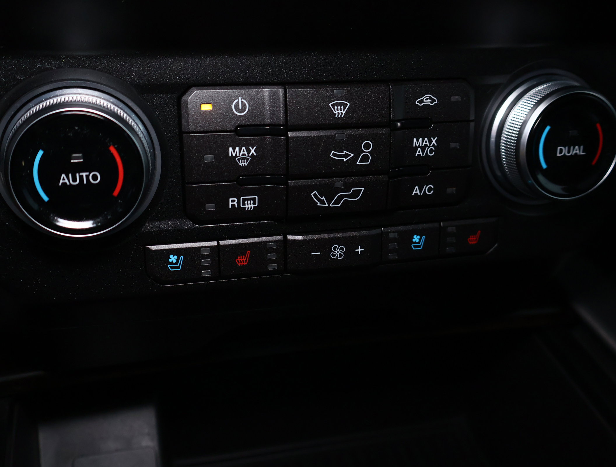 Used 2019 Ford F150 Limited w/ Trailer Tow Package image 6