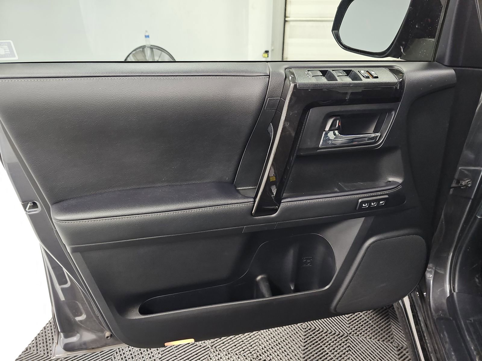 Used 2020 Toyota 4Runner Nightshade image 9