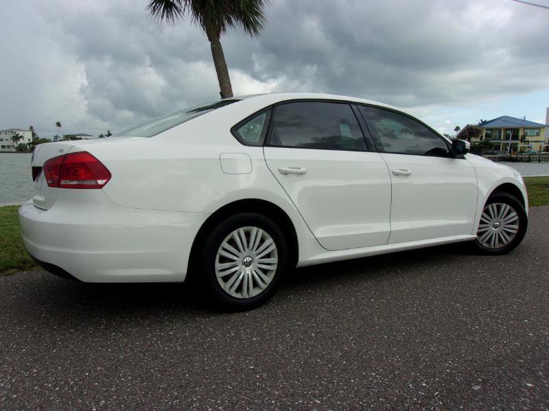 Used 2014 Volkswagen Passat 1.8T S FWD image 8
