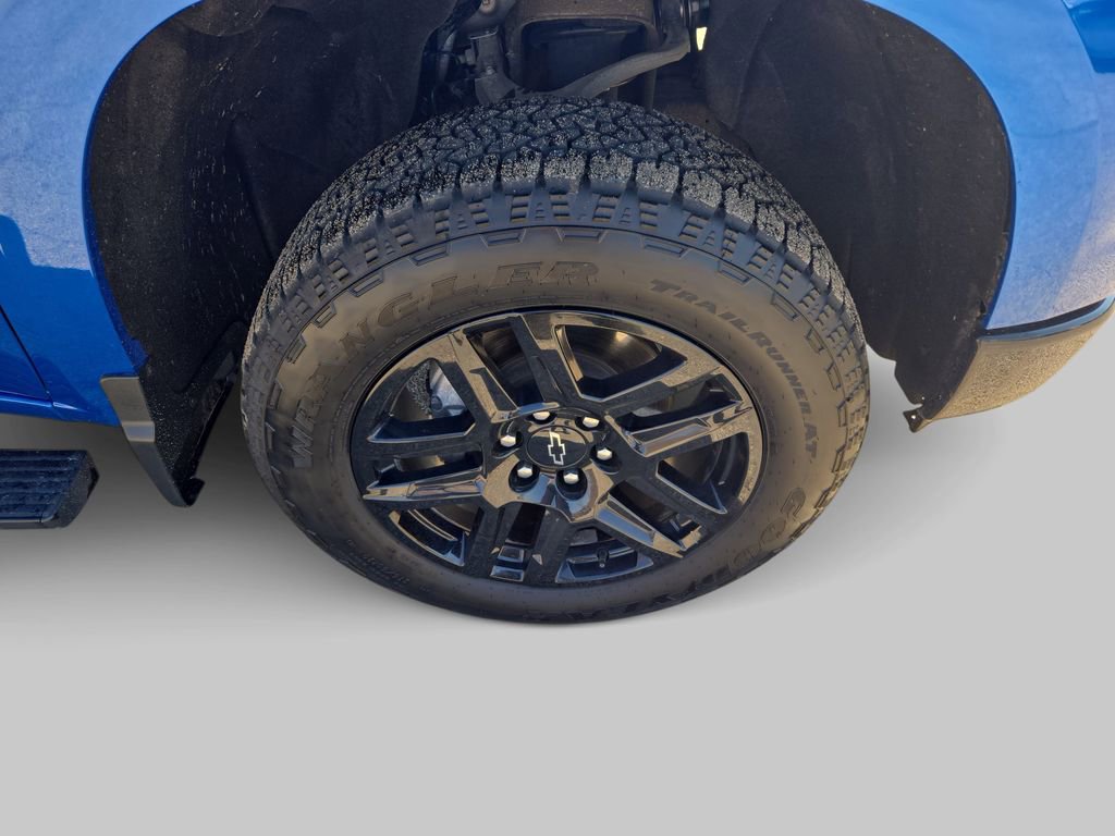 Used 2023 Chevrolet Silverado 1500 Custom Trail Boss w/ LPO, Dark Essentials Package image 33