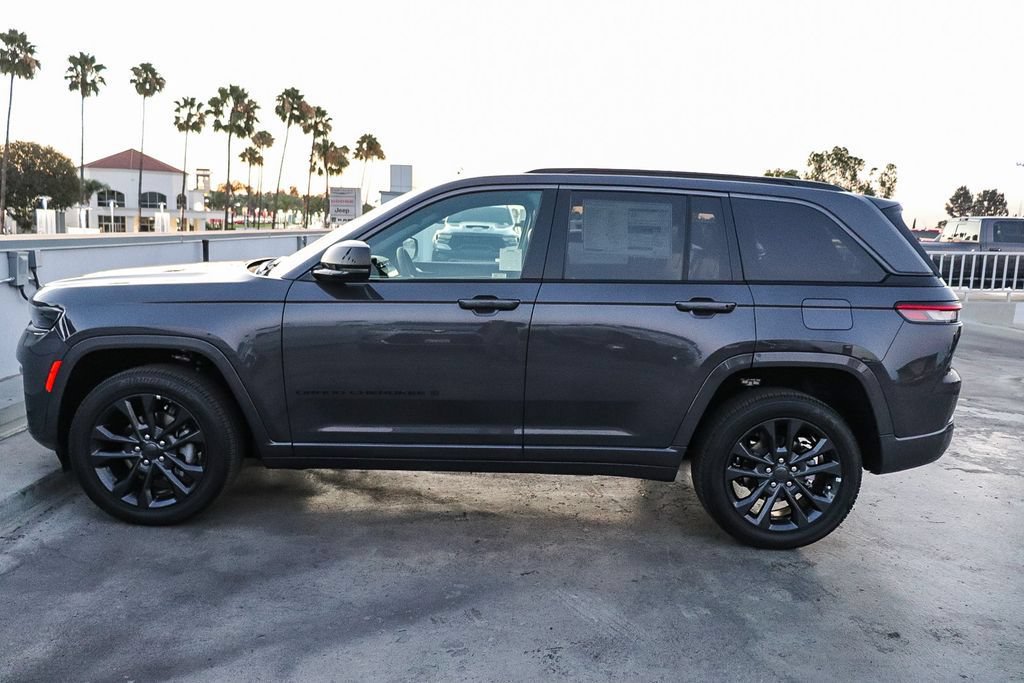 New 2026 Jeep Grand Cherokee Limited AWD/4WD image 14